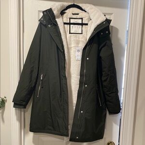 NWT Hollister L Olive Green Faux Fur Lined Coat